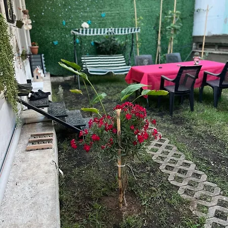 Garden House & Private House With Garden フェティエ