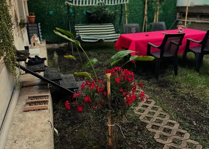 Апартаменты Garden House & Private House With Garden *