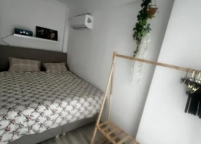 Garden House & Private House With Garden Апартаменты